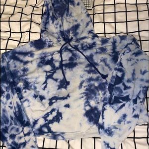 Large teens blue and white cropped hoodie